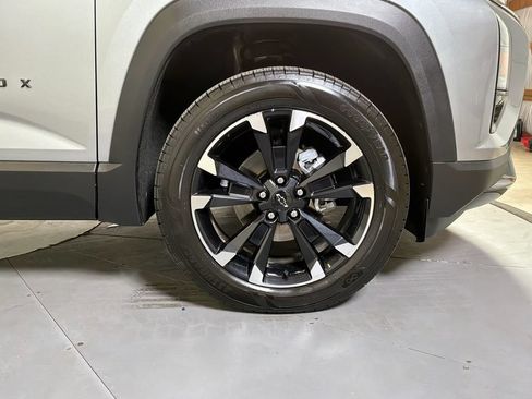 Used 2025 Chevrolet Equinox RS w/ Safety and Technology Package AWD/4WD image 12