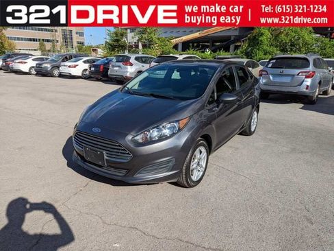 Used 2019 Ford Fiesta SE image 1