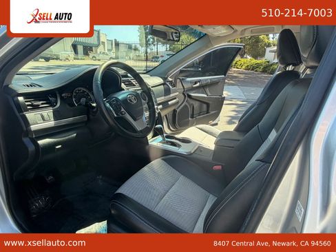 Used 2013 Toyota Camry SE w/ Convenience Pkg FWD image 7