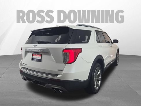 Used 2020 Ford Explorer Platinum w/ Premium Technology Package AWD/4WD image 4