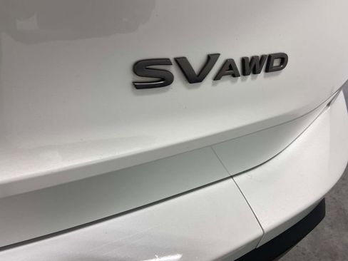 Used 2024 Nissan Rogue SV AWD/4WD image 10