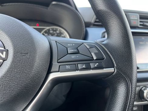 New 2025 Nissan Versa SV image 12