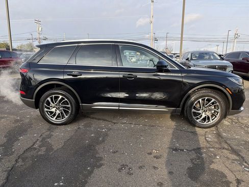 Certified 2022 Lincoln Corsair AWD w/ Equipment Group 101A image 6