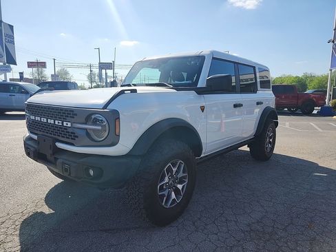 Used 2025 Ford Bronco Badlands AWD/4WD image 6