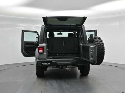 Used 2023 Jeep Wrangler Willys image 29