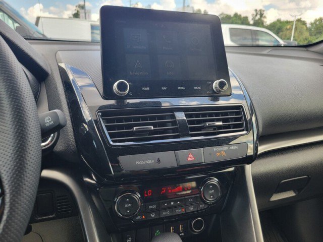 Used 2025 Mitsubishi Eclipse Cross AWD image 21