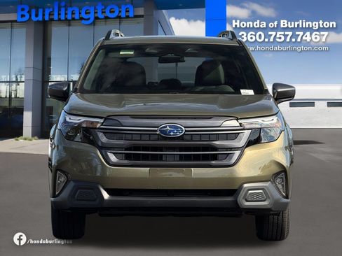 Used 2026 Subaru Forester Premium AWD/4WD image 10