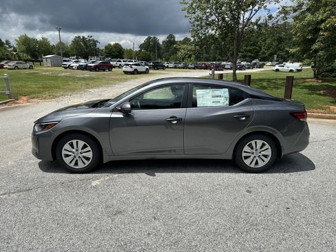 New 2025 Nissan Sentra S image 8