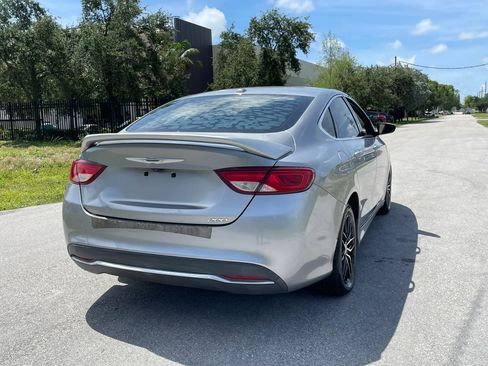 Used 2015 Chrysler 200 Limited w/ Convenience Group FWD image 8
