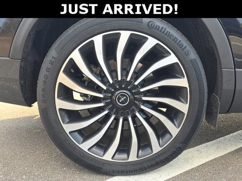 Used 2023 Lincoln Nautilus Black Label w/ Class II Trailer Tow Package image 6