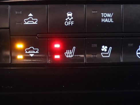 Used 2014 RAM 1500 Sport w/ Trailer Tow Group image 24