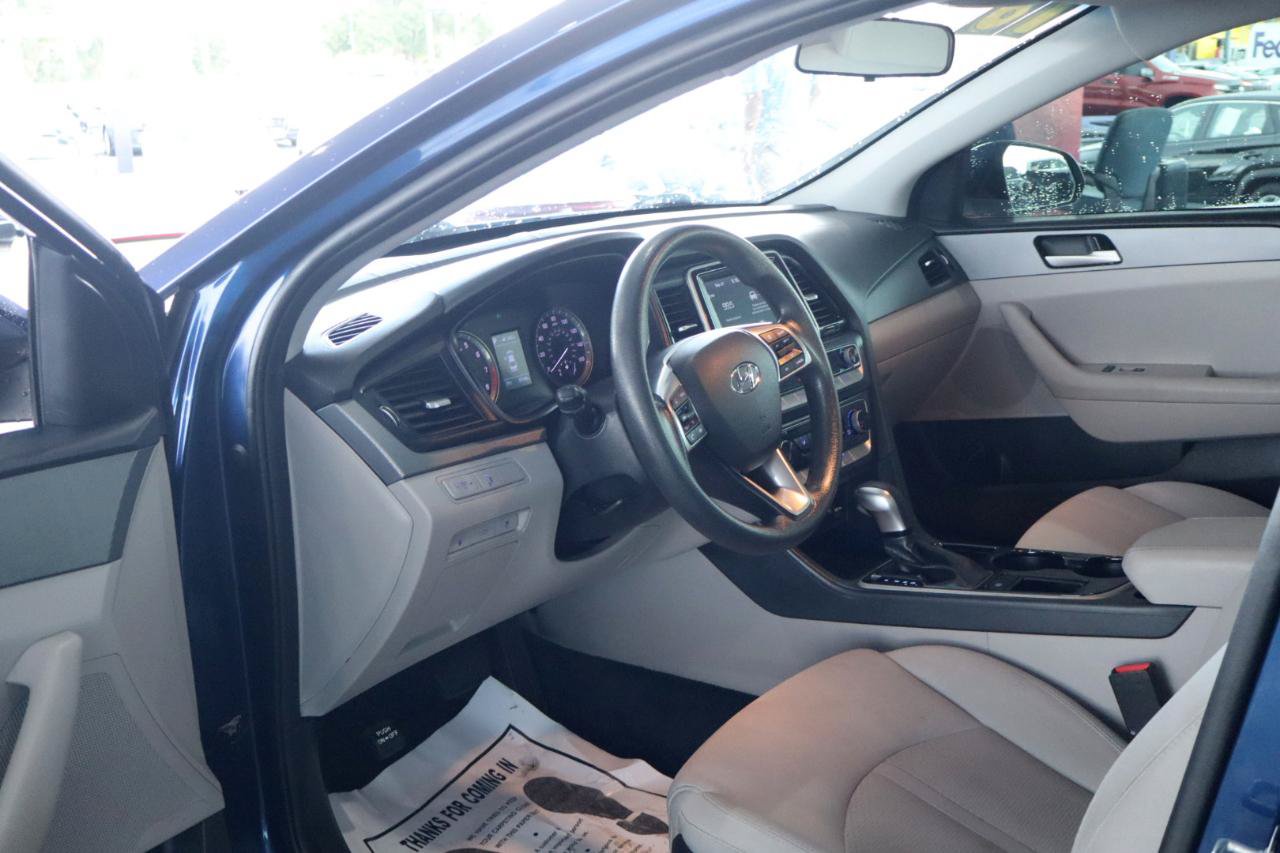 Used 2018 Hyundai Sonata SE FWD image 14