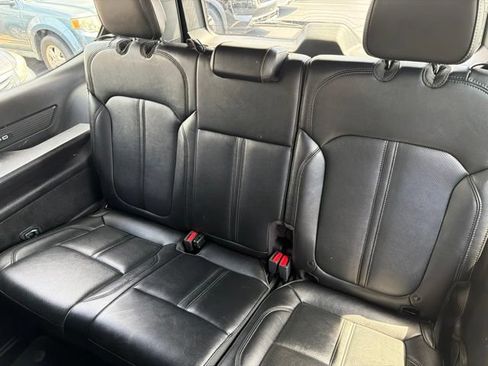 Used 2024 Jeep Wagoneer Series II w/ Flexible Seating Group AWD/4WD image 18