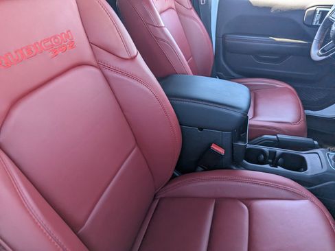 Used 2024 Jeep Wrangler Unlimited Rubicon 392 image 10