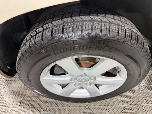 Used 2007 Toyota RAV4 Limited FWD image 28