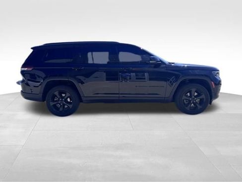 Used 2023 Jeep Grand Cherokee L Laredo AWD/4WD image 7