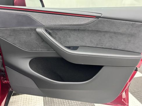 Used 2026 Tesla Model Y AWD image 16