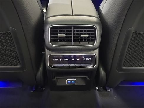 New 2026 Mercedes-Benz GLS 580 4MATIC image 28