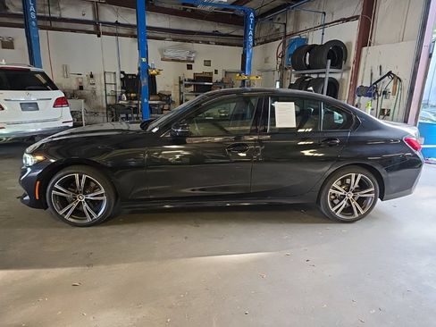 Used 2023 BMW 330i Sedan w/ Convenience Package RWD image 2