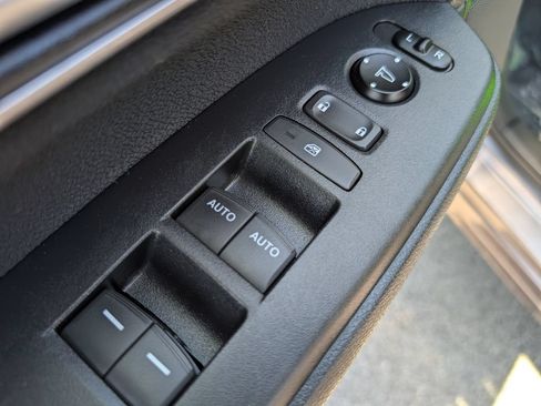 Used 2020 Honda CR-V EX image 16