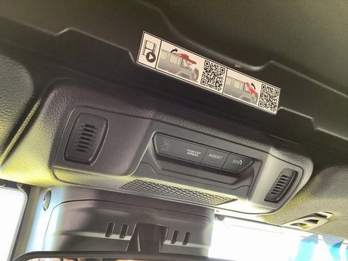 Used 2024 Jeep Wrangler Sport S image 20