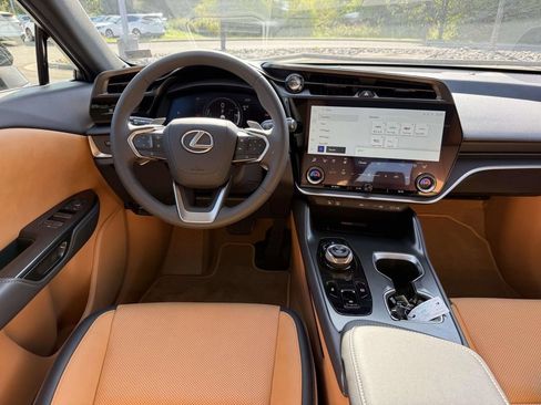 Used 2024 Lexus RZ 450e Premium w/ Technology Package AWD/4WD image 8