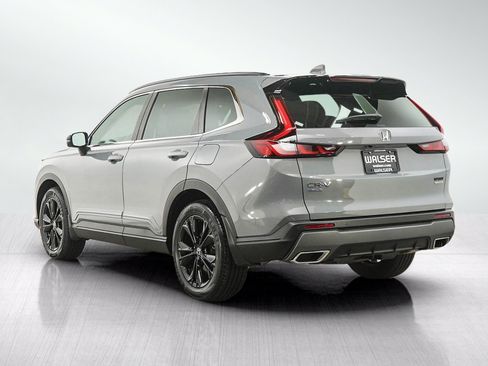Used 2024 Honda CR-V Sport Touring image 3
