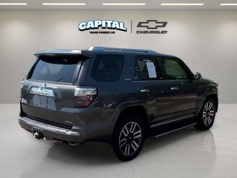 Used 2022 Toyota 4Runner Limited RWD image 5
