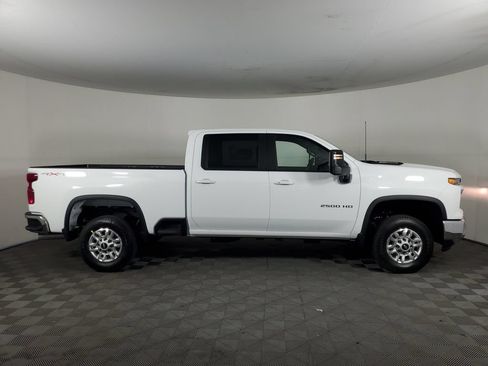 New 2026 Chevrolet Silverado 2500 LT w/ Safety Package AWD/4WD image 2