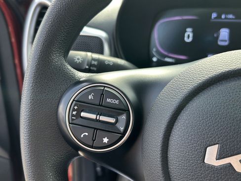 Used 2024 Kia Soul LX w/ Option Group 015 FWD image 26