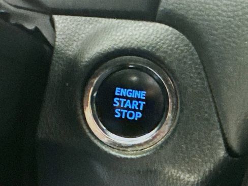 Used 2022 Toyota RAV4 XLE Premium FWD image 17