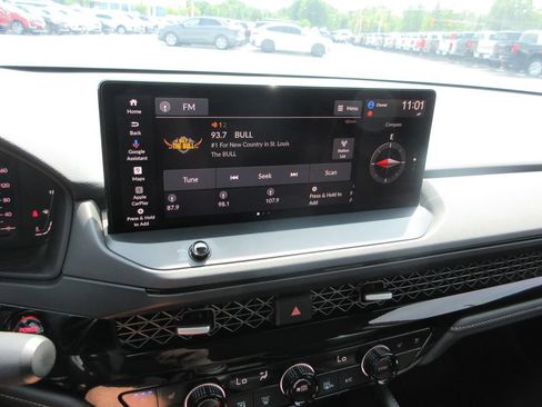 Used 2025 Honda Accord Touring image 27