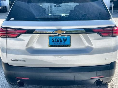 Used 2022 Chevrolet Traverse LT image 31