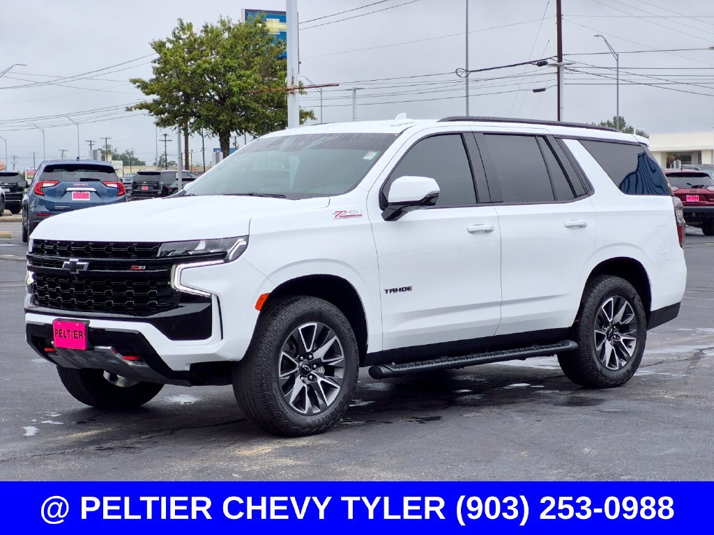 Used 2024 Chevrolet Tahoe Z71 w/ Luxury Package AWD/4WD image 3