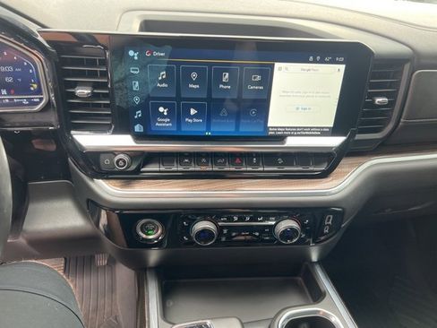 Used 2022 Chevrolet Silverado 1500 LT Trail Boss image 22