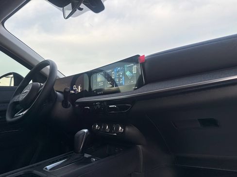 Used 2026 Nissan Kicks S FWD image 25