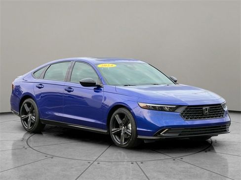 Used 2024 Honda Accord Sport image 8