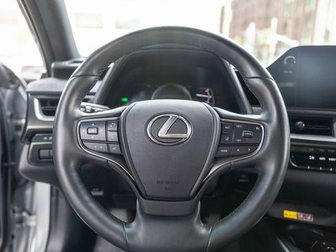 Used 2024 Lexus UX 250h F Sport image 37