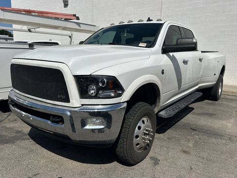 Used 2017 RAM 3500 Big Horn AWD/4WD image 2