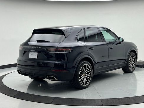 Used 2021 Porsche Cayenne image 9