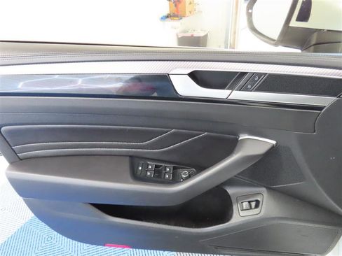 Used 2023 Volkswagen Arteon SEL w/ Arteon MDO Package image 16