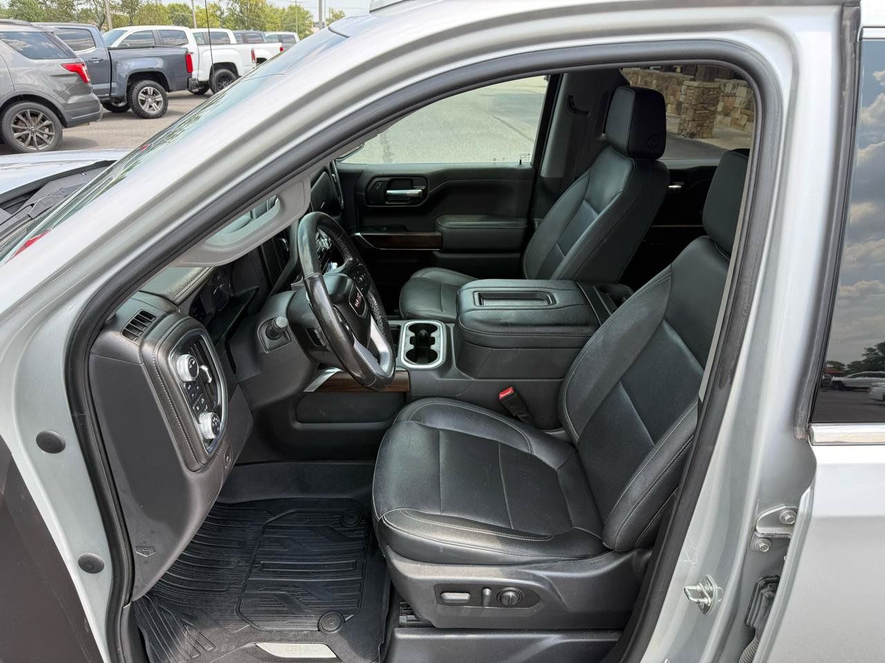 Used 2021 GMC Sierra 1500 SLT AWD/4WD image 11