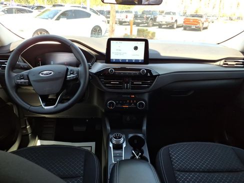 Certified 2024 Ford Escape Active FWD image 18