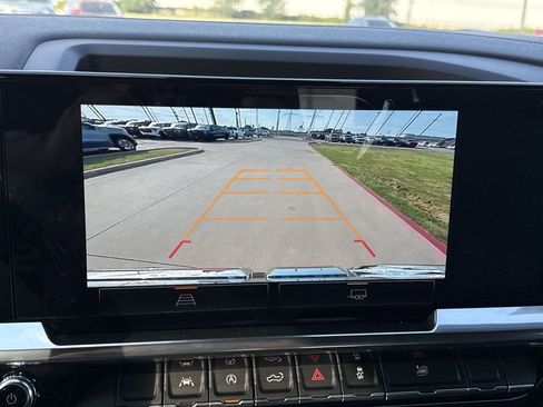 New 2026 GMC Sierra 1500 Elevation image 19