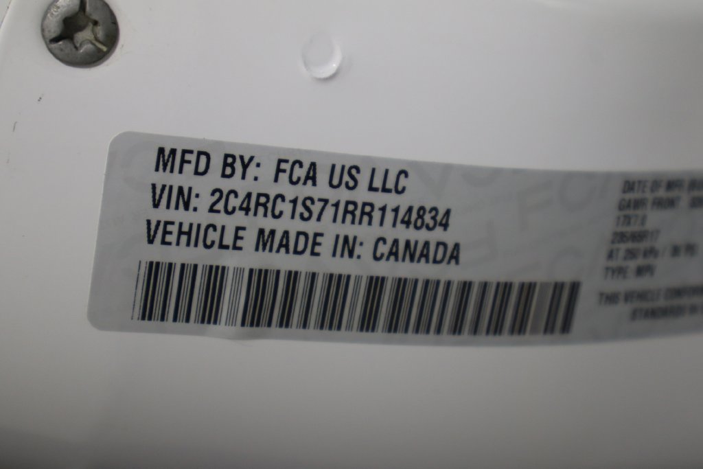 Used 2024 Chrysler Pacifica Limited FWD image 39