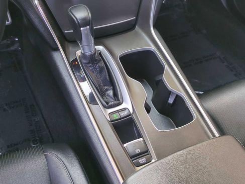 Used 2019 Honda Accord Sport image 18