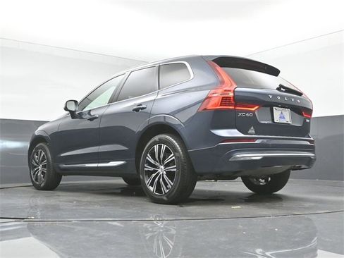 Used 2022 Volvo XC60 B5 Inscription w/ Climate Package image 42