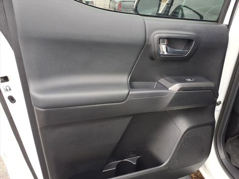 Used 2019 Toyota Tacoma TRD Off-Road image 22