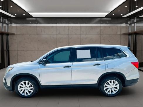 Used 2021 Honda Pilot LX image 6
