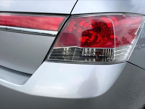 Used 2011 Honda Accord LX image 28